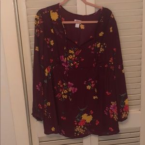 Flowy, maternity shirt